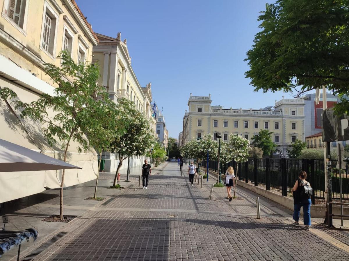 Amazing Apartments @ Aiolou Str. Athena Bagian luar foto