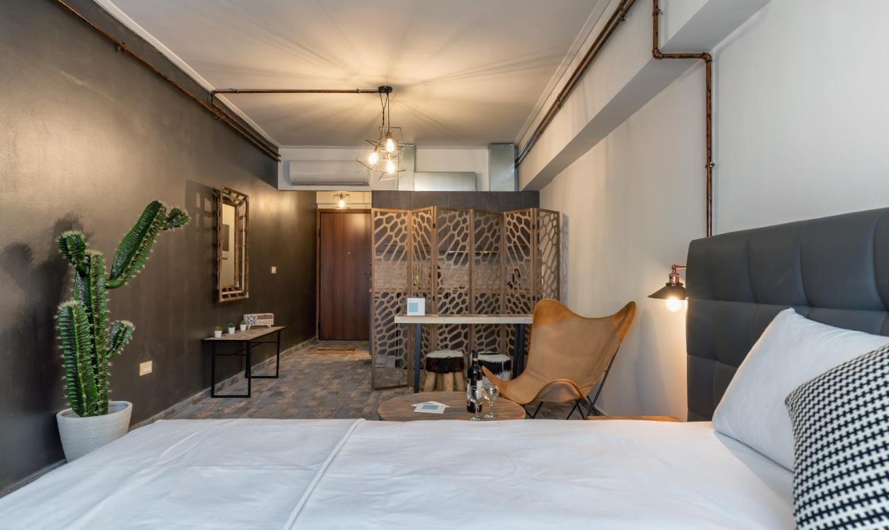 Amazing Apartments @ Aiolou Str. Athena Bagian luar foto