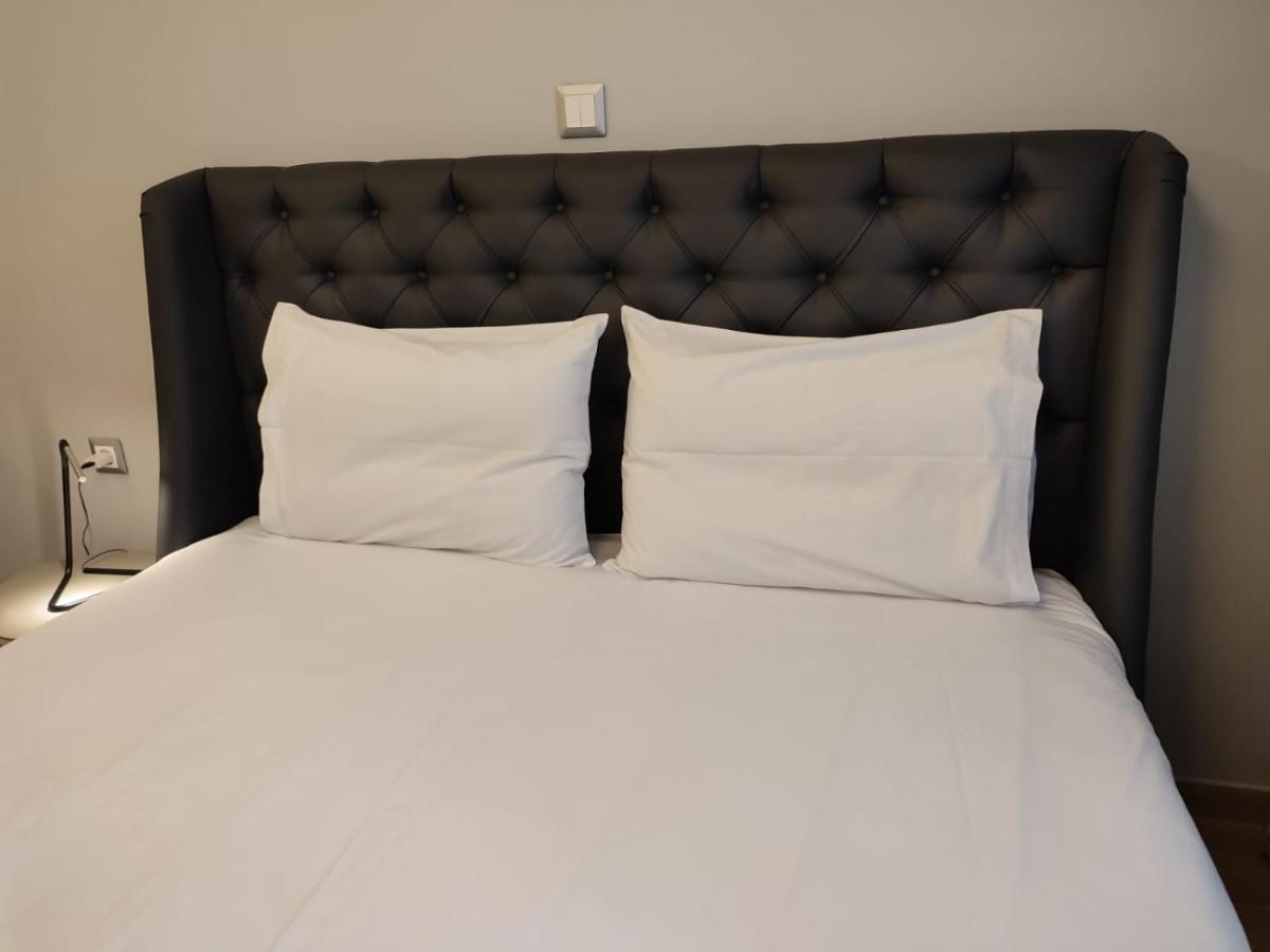 Amazing Apartments @ Aiolou Str. Athena Bagian luar foto