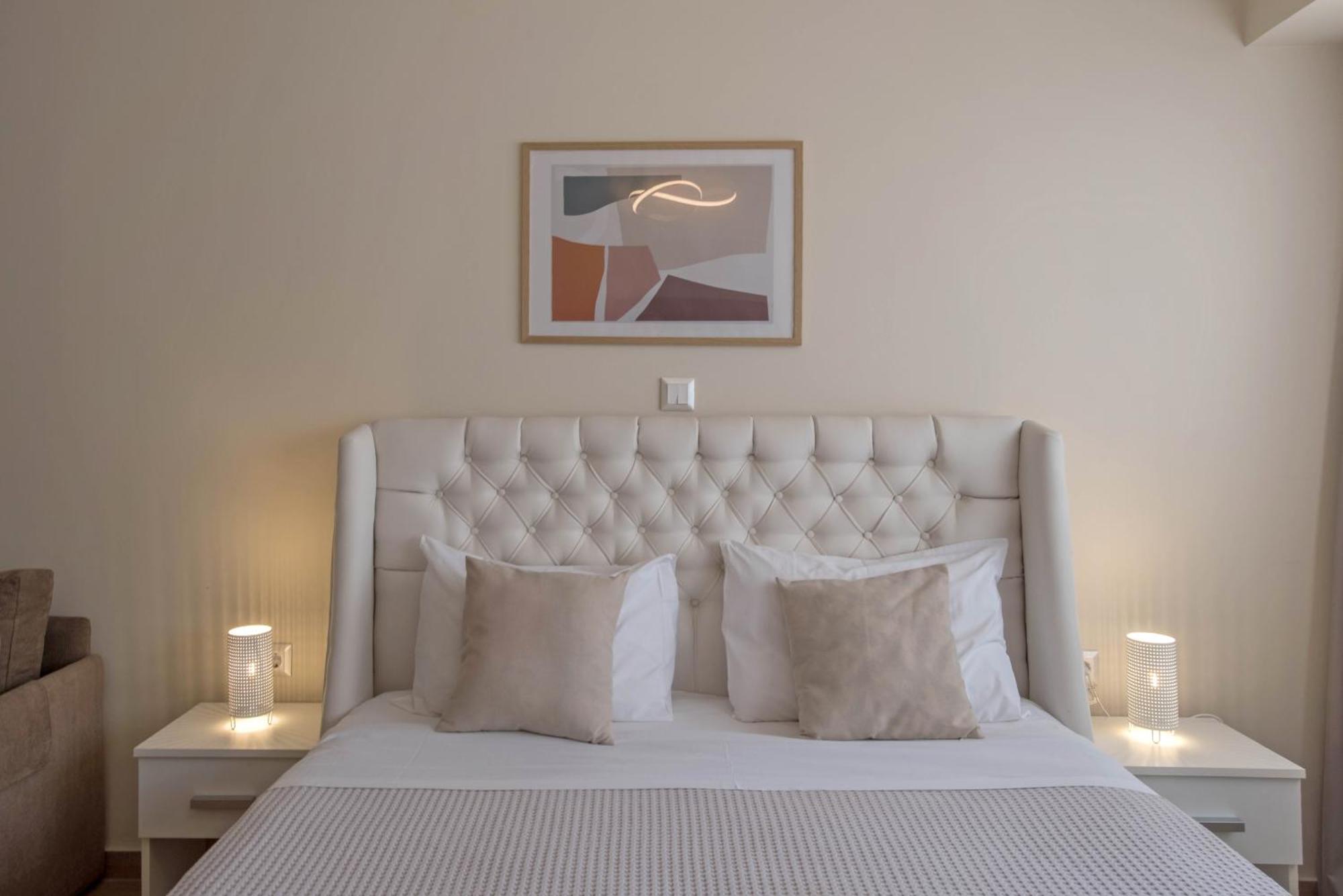 Amazing Apartments @ Aiolou Str. Athena Bagian luar foto