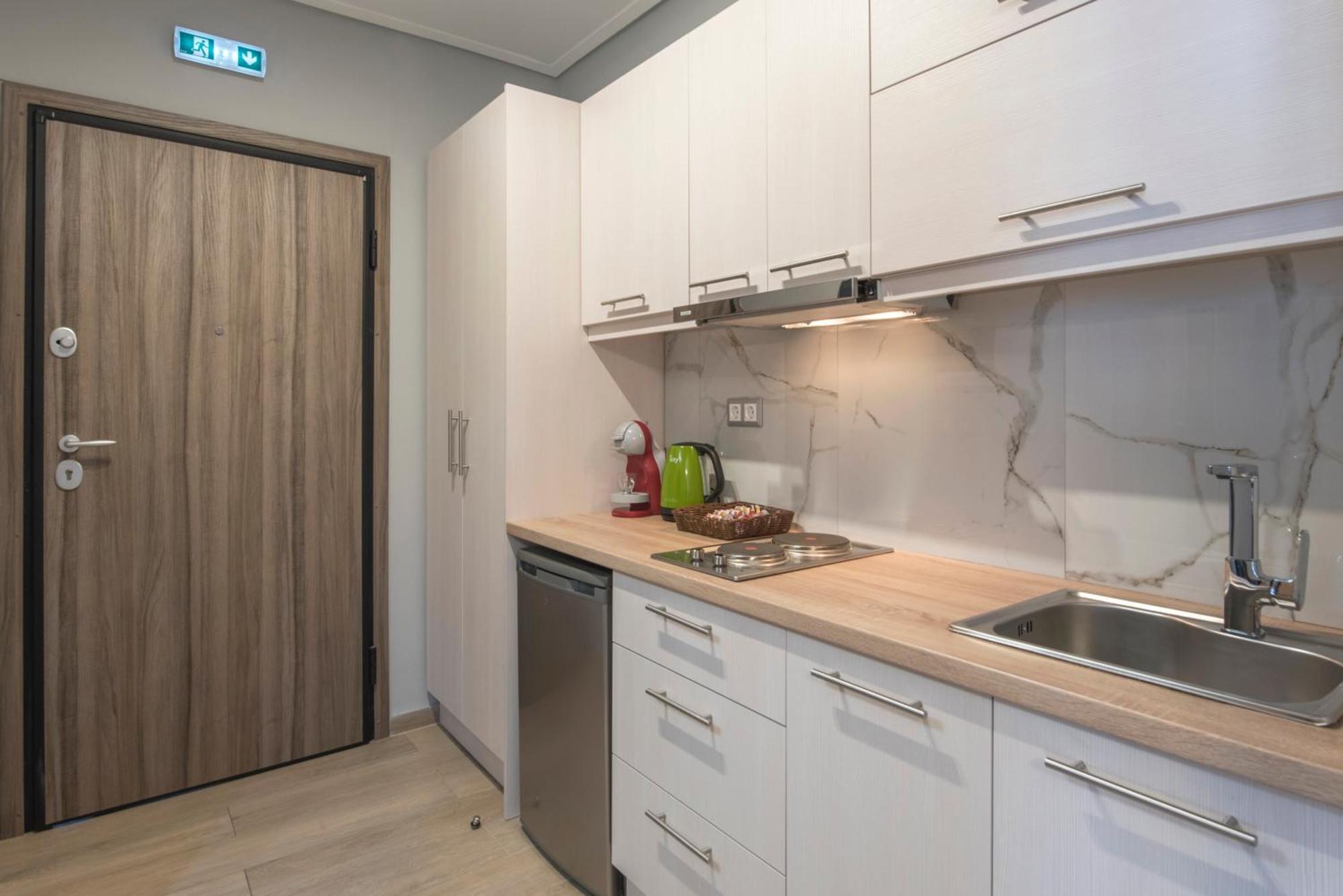 Amazing Apartments @ Aiolou Str. Athena Bagian luar foto