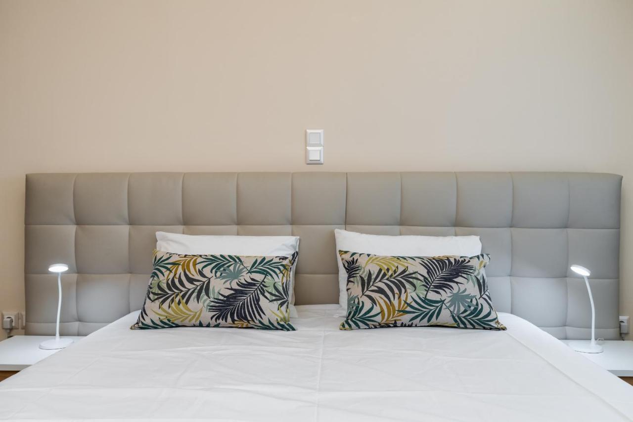 Amazing Apartments @ Aiolou Str. Athena Bagian luar foto