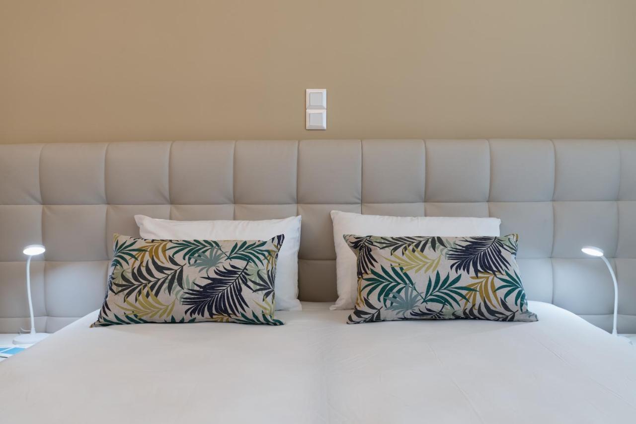 Amazing Apartments @ Aiolou Str. Athena Bagian luar foto